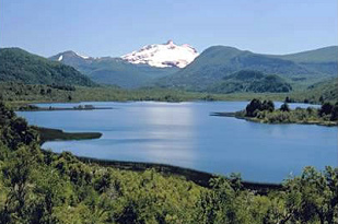Ein See in
                          Patagonien, zum Beispiel der Nahuel-Huapi-See