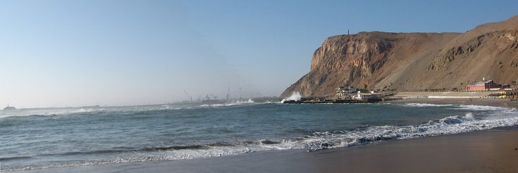 Der Laucho-Strand mit dem Morroberg
                          ("cerro Morro"), Panorama