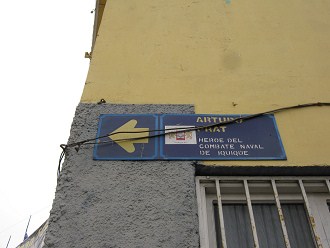 Calle Prat, placa