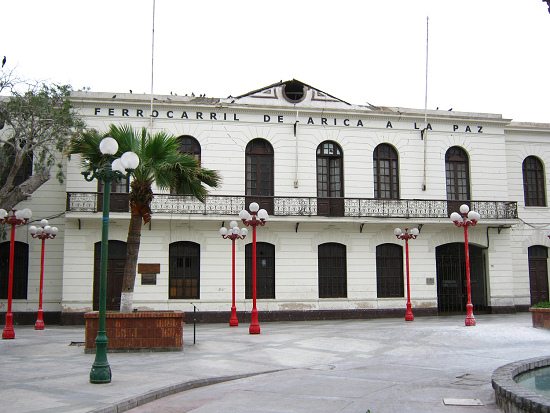 La estacin de trenes de Arica a La
                            Paz, primer plano