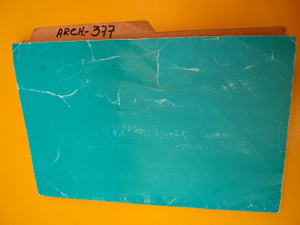 El folder de la bibliotca con
                                  los artculos sobre la contaminacin
                                  con la tierra txica de la empresa
                                  Promel de Sr. Beovic, N ARCH 377