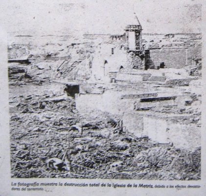 Artikel 7, Foto 01: Die zerstrte
                            Gebrmutterkirche von Arica nach dem
                            Erdbeben von 1868