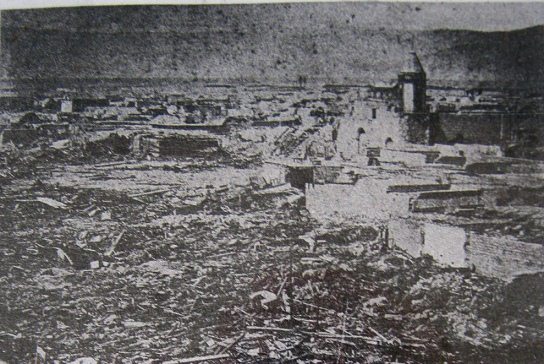 Artikel 09, Foto der durch das Seebeben
                            im Jahre 1868 zerstrten Gebrmutterkirche