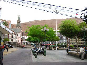 Kreuzung Bolognesistrasse /
                                Sotomayorstrasse mit der Sicht auf die
                                Markuskirche