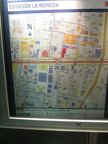 Die U-Bahnstation "Moneda",
                        Detailkarte der Umgebung