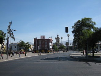 Die Recoleta-Allee (avenida Recoleta)