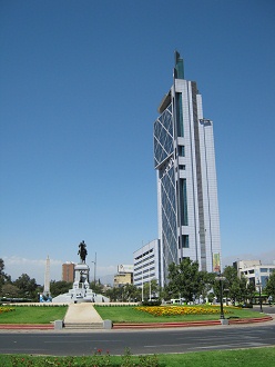 Plaza Baquedano, rascacielos