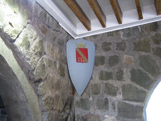 Das Wappen in der Talstation "Pio
                          Nono"