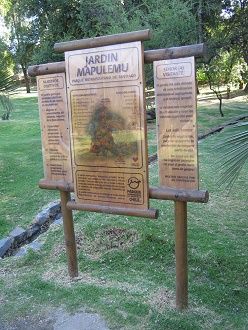 Botanischer Garten
                                      "Mapulemu", grosse
                                      Hinweistafel