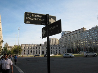 Rtulos de avenida Higgins y de avenida
                        Cox