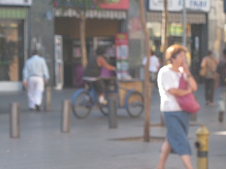 Calle 21 de Mayo, otra transportista con
                        trcicli