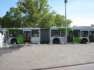 Avenida Balmaceda, mnibus articulado