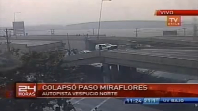 Region
                Santiago, eingebrochenes Brckenstck der
                Miraflores-Brcke ("Paso Miraflores") der
                Autobahn "Vespucio Norte" [55]