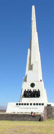 Quinua, Schlachtfeld, Schlachtdenkmal
