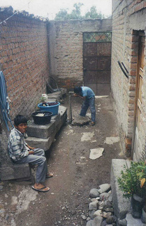 La
                        casa del taller de Ciriaco Sosa, los hijos al
                        �nico ca�o de la casa