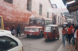 Jiron Vivanco, bus line no. 2 with moto taxi aside