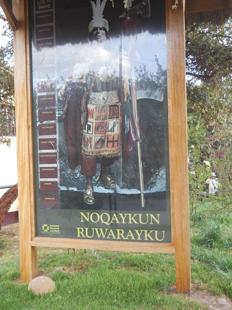 Sacsayhuamán, das Plakat des "Inka" mit den Inkakönigen