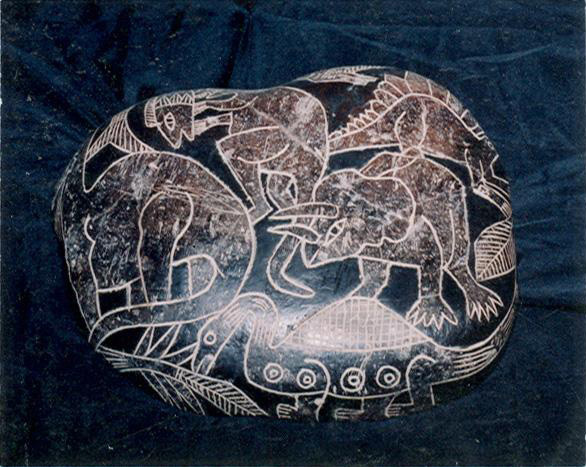 Stein mit verschiedenen
                Dinosauriern 02