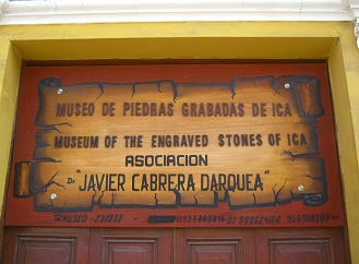 Der Eingangsbereich 03, das Schild