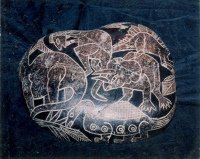 Stone with
                          different dinosaurs 02