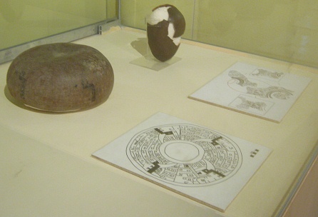 Zapallos con dibujos talladas, primer
                          plano 02