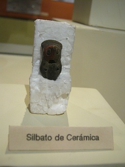 Silbato de Cer�mica Par�cas