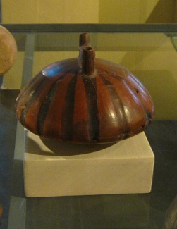 Botella de zapallo con un dise�o simple
                          de l�neas