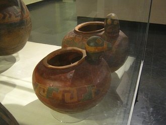 Zwei grosse Gef�sse
                                  nebeneinander