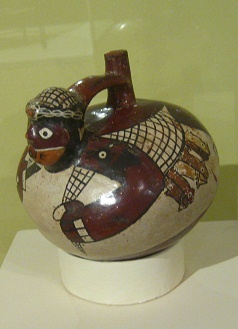 Keramikflasche mit der Zeichnung
                              eines Fischers drauf, Nahaufnahme