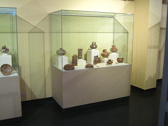 Another showcase with handy ceramics of
                            Nazca culture