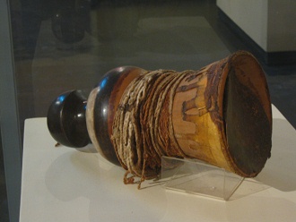 Little drum body of Nazca
                                    culture 01