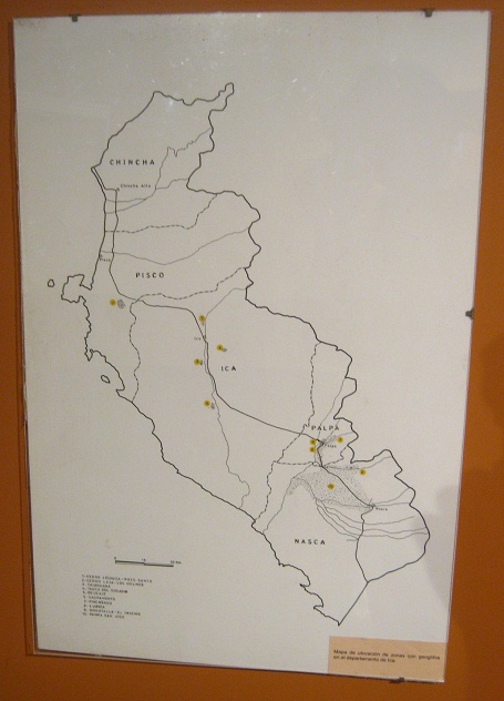 Map with the indication of
                                  geoglyphs in the whole Ica province