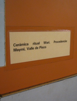 Text: Ritual Wari ceramics. Origin
                              Maymi, Posco valley