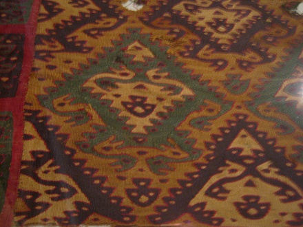 Tela 2 de la cultura Chincha,
                                    detalle 02