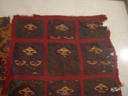 Tela 3 de la cultura Chincha,
                                    detalle 01