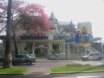 Miraflores, Avenida Palma, casino de juego