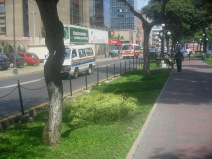 Miraflores, Avenida Pardo, Scotiabank und
                          Einkaufszentrum "Vivanda" in Sicht