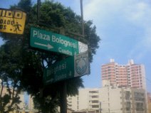 Se�ales de tr�fico Avenida Bolognesi -
                        Plaza Bolognesi
