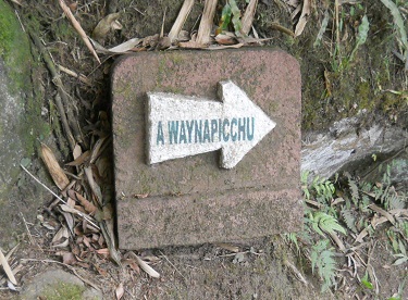 Placa indicador al mirador grande Huaynapicchu
                    (Waynapicchu)