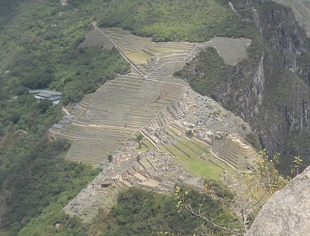 Machu Picchu, mirador Huaynapicchu, vista a
                    Machu Picchu, primer plano