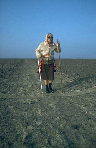 Maria Reiche in
                        1984, she could only walk with two walking
                        sticks [17]. Parkinson was coming [15] which is
                        caused by amalgam, that's proved [31].