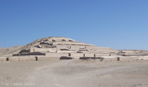 The Great Pyramid with its 7
                levels, close up