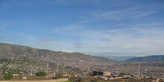 Sicht auf Ayacucho mit Panorama (02)