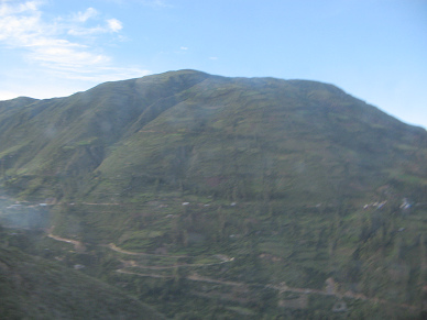 Berg mit Serpentinen