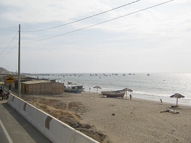Panamericana Norte zwischen Tumbes und
                          Zorritos, Endlos-Strand (02)