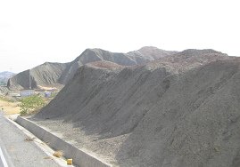 Panamericana Norte zwischen Zorritos und
                      Mancora, W�stenbergketten vor Mancora