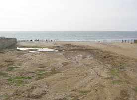 Mncora, playa al borde del lugar