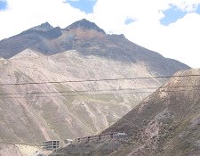 Chicla, rot-schwarzer Berg, Nahaufnahme