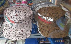 Gorros
                                            con el dise�o shipibo de la
                                            boa del agua